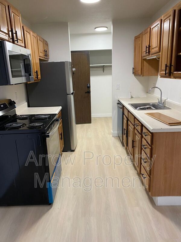 Photo - 215 E Arbor Ave