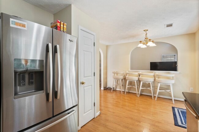 Photo - 2260 Winthrope Way Dr