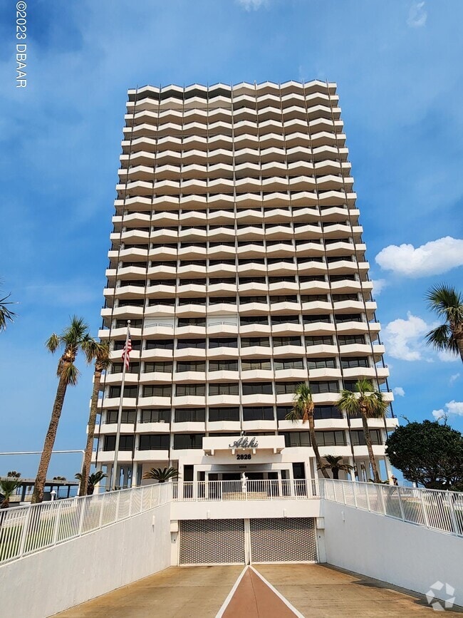 Building Photo - 2828 N Atlantic Ave Rental