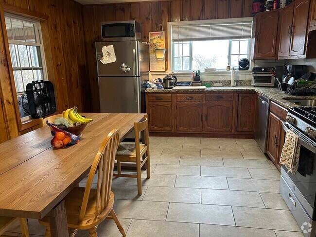 Building Photo - 41 Hancock Ave Unit 2 Rental