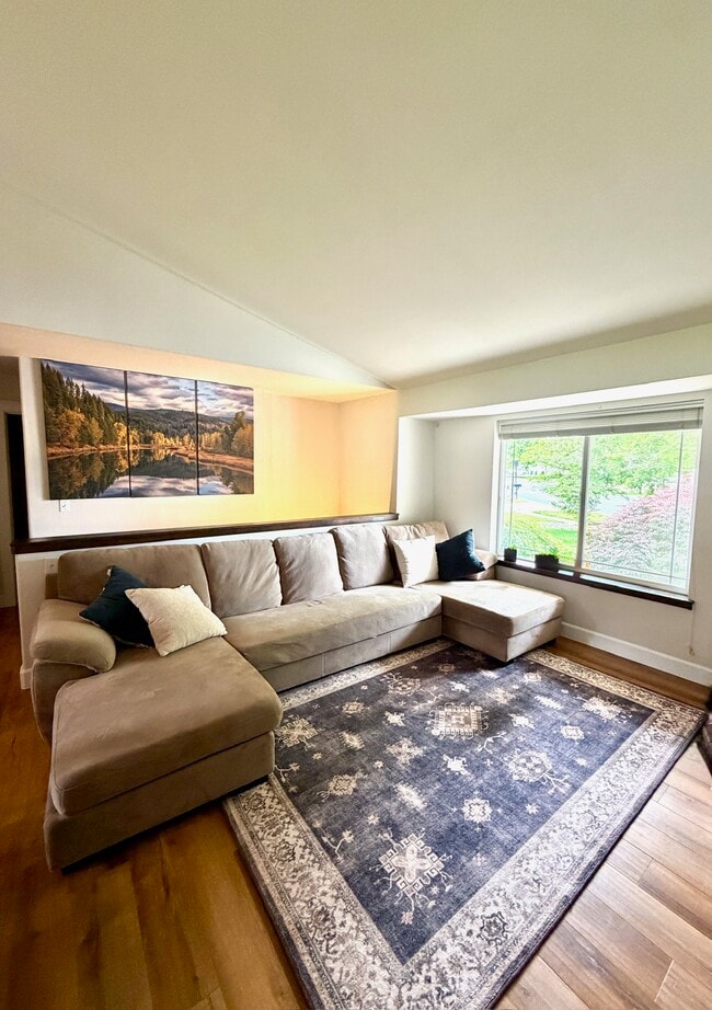 Photo - 1321 E Elderberry Cir