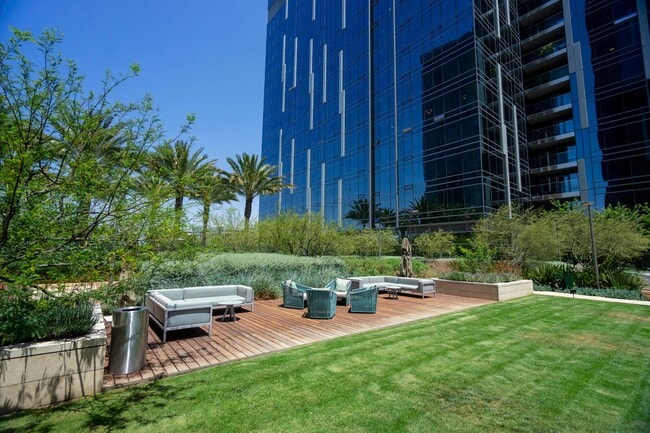 Photo - Spacious Studio Available Now!