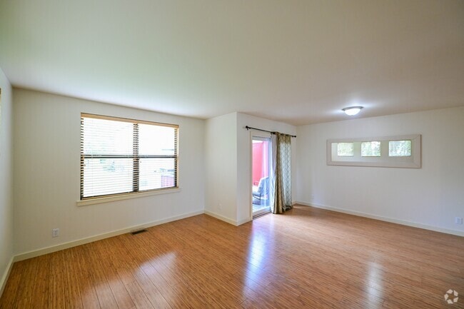 Building Photo - 11 Herrold Ave Rental