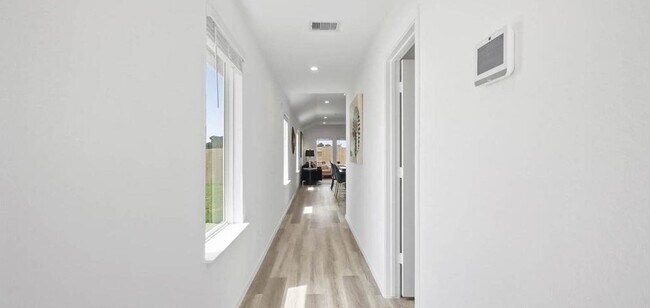 Building Photo - 23823 Desert Peach Dr