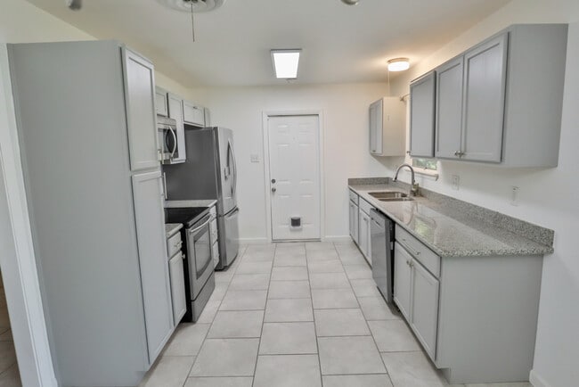 Photo - 309 E Wright Blvd