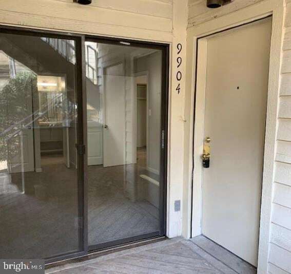 Photo - 9904 Hellingly Pl