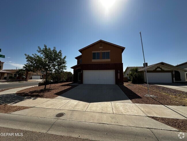 Building Photo - 14140 Meteor Rock Pl Rental
