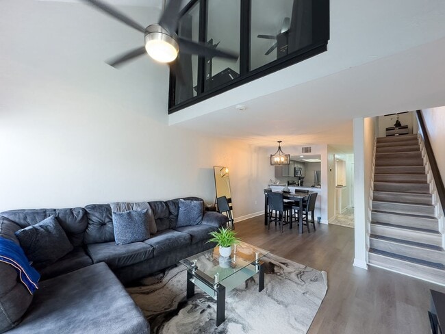 Building Photo - Somerset Village #1680