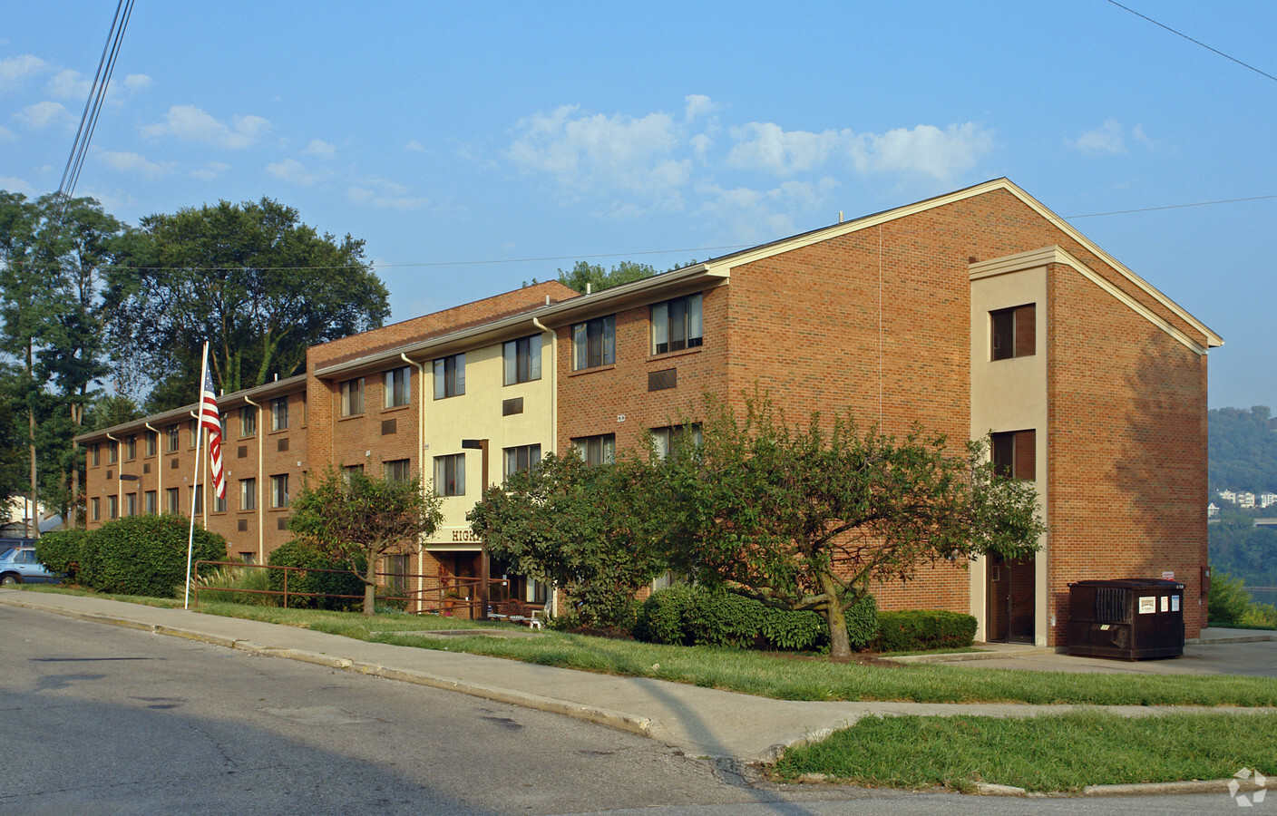 Highpoint Apartments - Highpoint Apartments