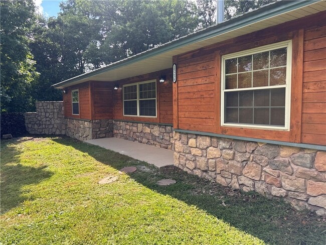 Building Photo - 15258 Shipe Rd