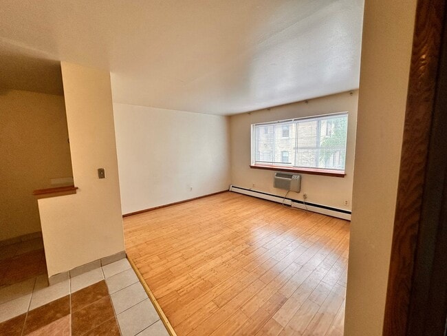 Photo - 1620 N Marshall St
