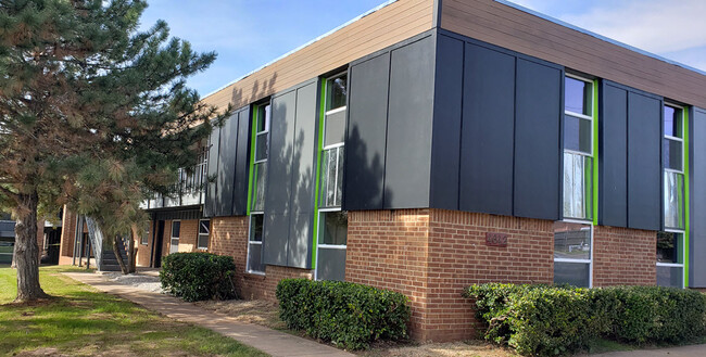 Heston Pointe - Heston Pointe Apartments