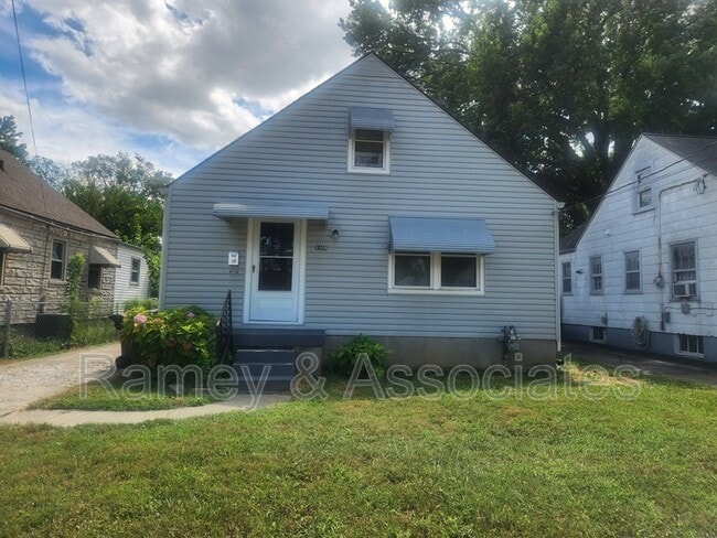 Building Photo - 1108 Hathaway Ave