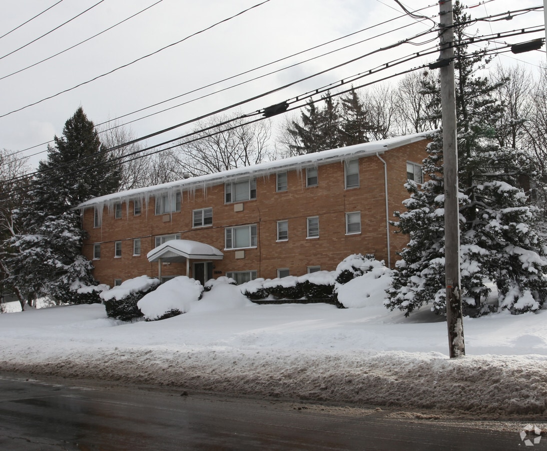 Photo - 3600 James St Apartments