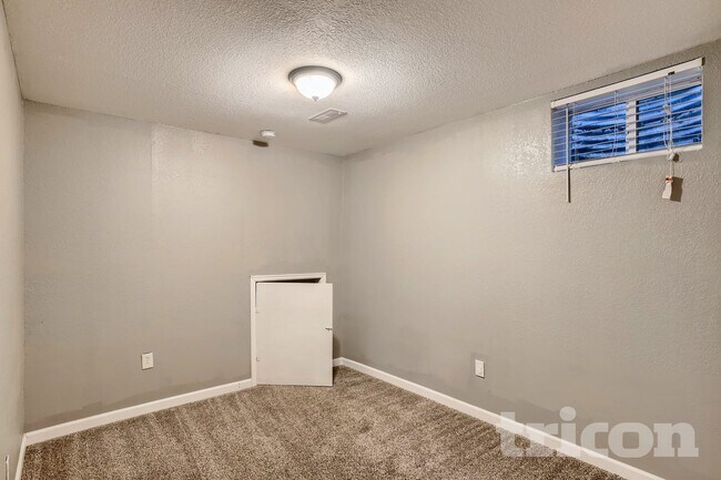 Photo - 895 S Garrison St