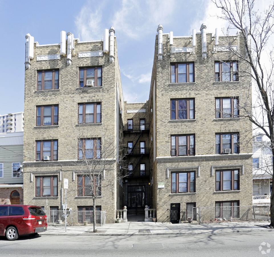 650 Palisade Ave - 650 Palisade Ave Apartments