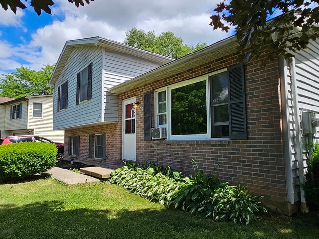 Photo - 100 Kuhns Ln