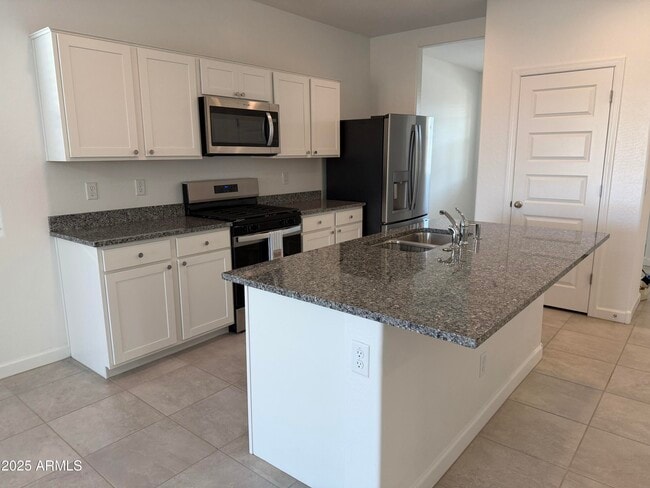 Photo - 40060 W Hillman Dr