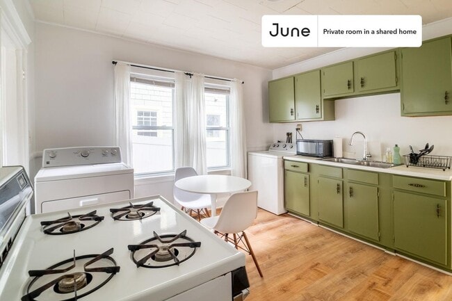 Photo - Room in Shared 4 bed/1 bath home Unit C