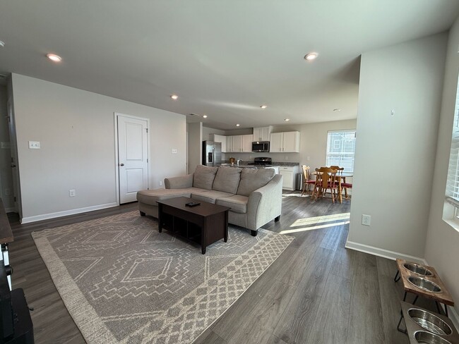 Photo - 4 Bedroom Modern Home in York County