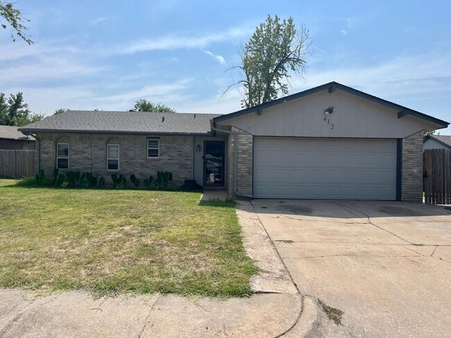 Building Photo - Charming 3 Bed 2 Bath!! Rental