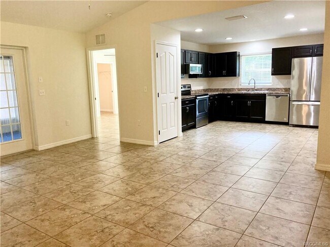 Photo - Crystal Manor 2 bedroom, 2 bath, 1 car garage home!