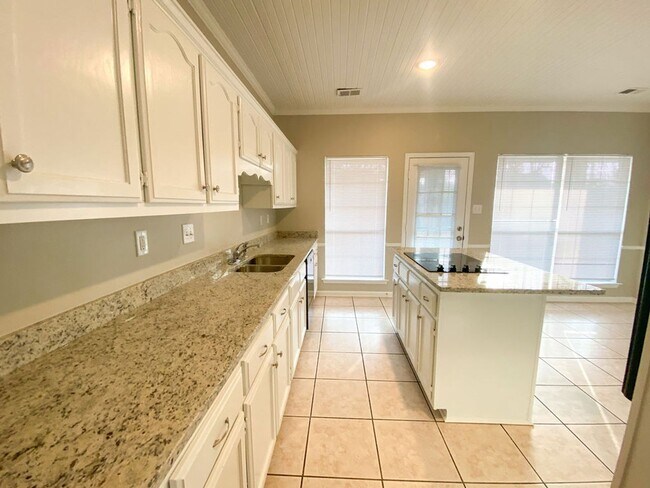Photo - 4 bedroom, 3 bath with a Bonus room near Riverdale and Stateline