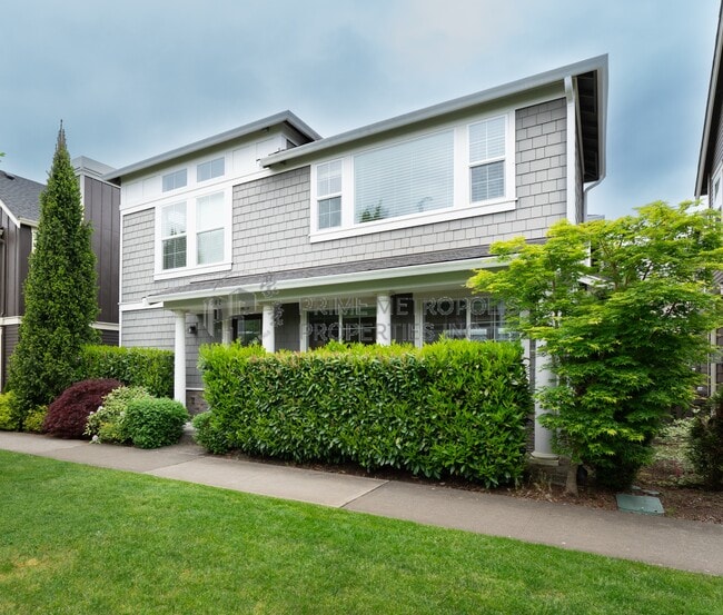 Building Photo - 1302 Pine Crest Cir NE
