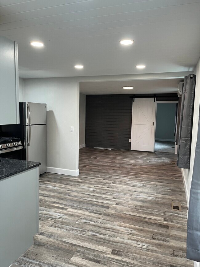 Photo - 20 Saint Charles St Unit 1B