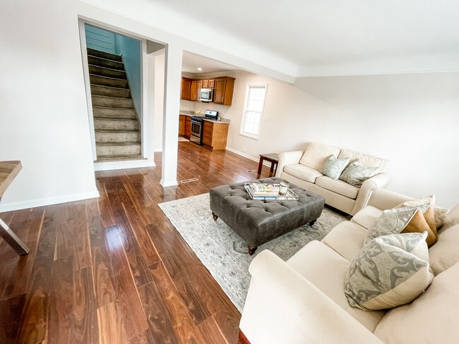 Photo - 426 Hillcrest Ave