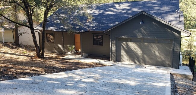 Building Photo - 16325teerd.is4lease.com Rental