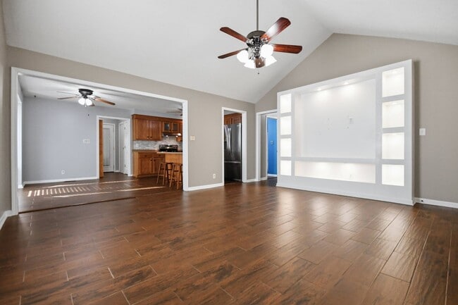 Photo - 3515 Clearwater Dr