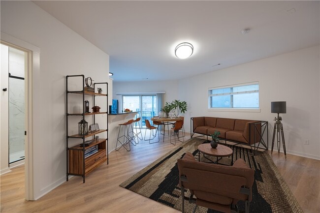 Photo - 300 SW 6th St Unidad 20