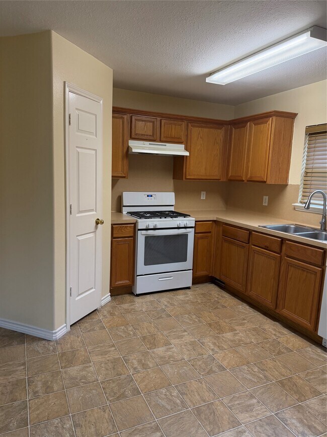3031 Peerless Pass Ct