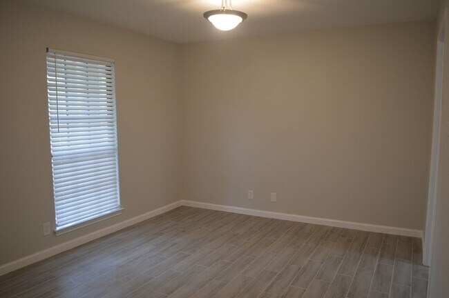 Photo - Gorgeous, Spacious 4 bed 2 bath