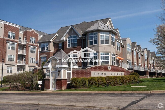 Building Photo - 3872 S Lake Dr Unit 211 Rental