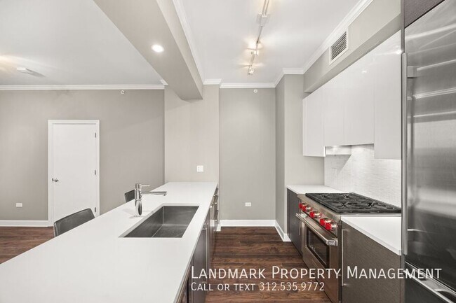 Photo - 1201 S Prairie Ave Unit 904