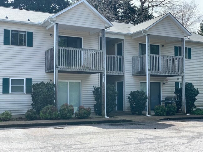 Eastside Exterior - Apartments on 20th
