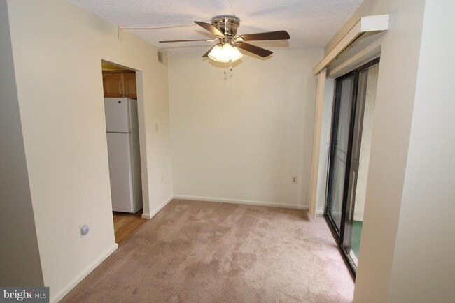 Building Photo - 8600 Village Square Dr Unit A Rental