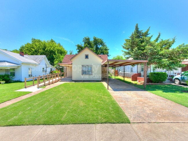 Photo - 532 SW 27th St Casa