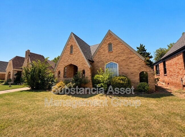 2120 NW 26th St
