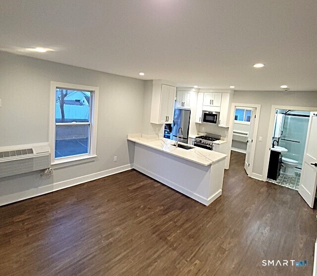 Photo - 18 Harding Pl Unidad 2nd Floor Back