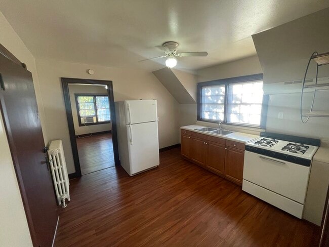 Photo - 109 Stewart St Unit 2