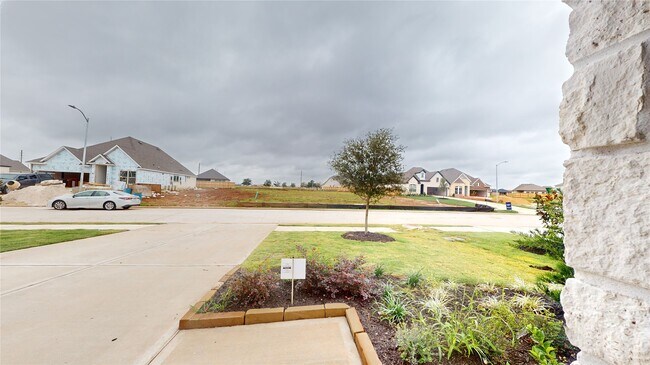 Photo - 122 Hazelnut Dr