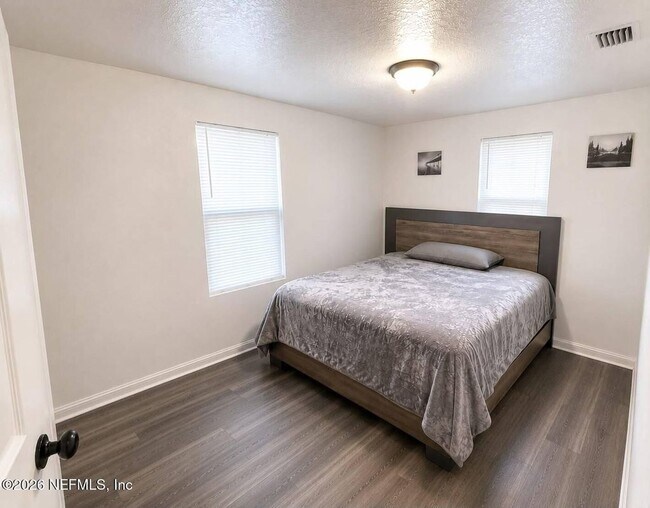 Photo - 5020 Campenella Dr