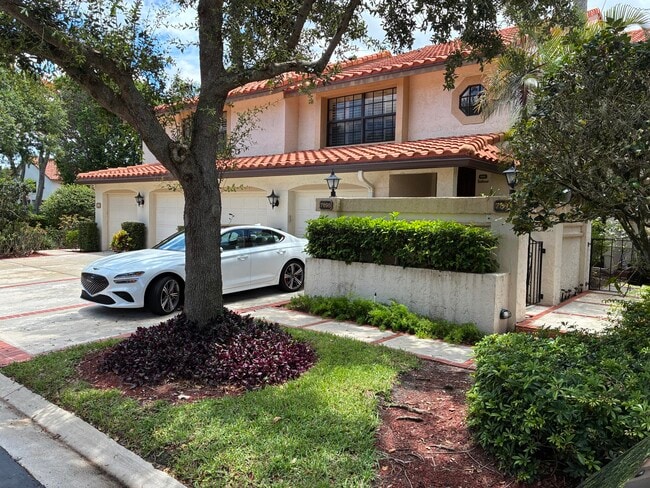 7895 La Mirada Dr