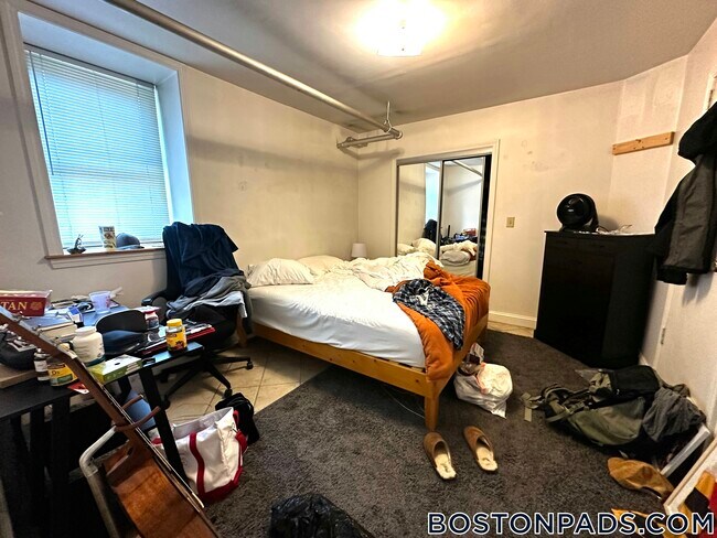 Photo - 35 Cummings Rd Unit b