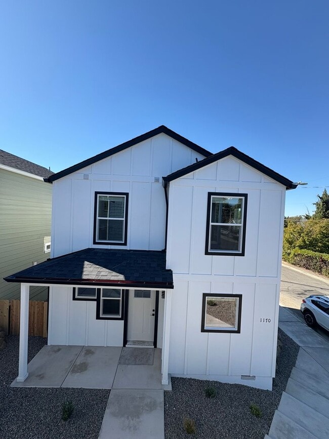New Construction 3-bedroom, 2-bathroom tow... - New Construction 3-bedroom, 2-bathroom tow...