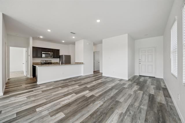 Photo - 1902 Wolf Run