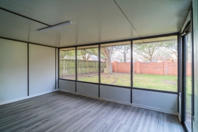 Photo - 3006 Whetrock Ln